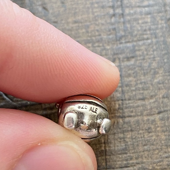 Like New Pandora Queen Bee Charm - Picture 4 of 4